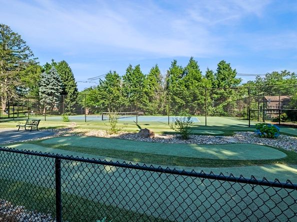 51 Tamarack Ln 51, Peabody MA 01960