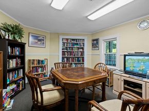 51 Tamarack Ln 51, Peabody MA 01960