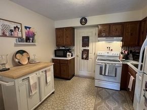 51 Tamarack Ln 51, Peabody MA 01960