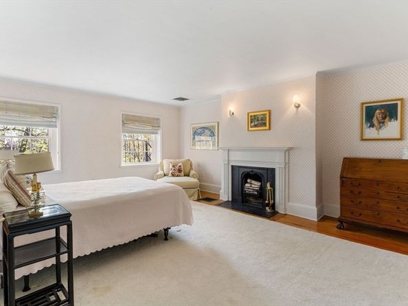 90 Mount Vernon St, Boston MA 02108