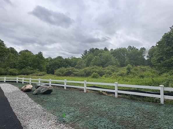 58 Dudley Rd, Billerica MA 01821