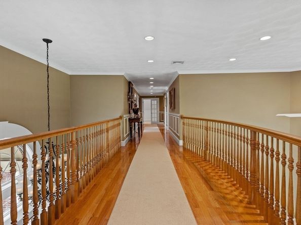 37 Grey Lane, Lynnfield MA 01940