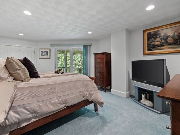 37 Grey Lane, Lynnfield MA 01940