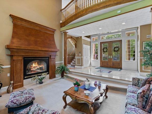 37 Grey Lane, Lynnfield MA 01940