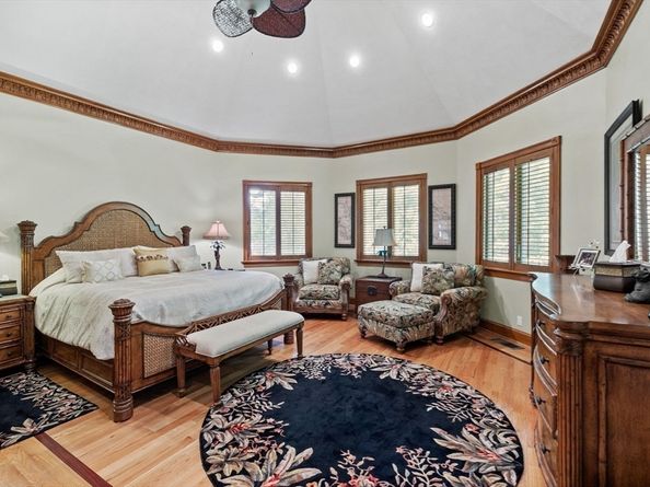 37 Grey Lane, Lynnfield MA 01940