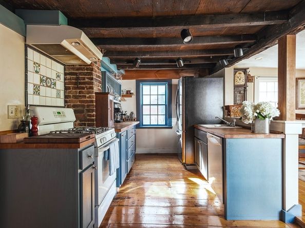 5 County St, Ipswich MA 01938