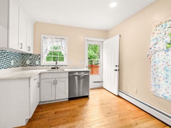 222 Menlo St, Brockton MA 02301