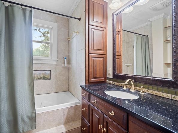 21 Main St, Newbury MA 01922