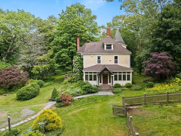 21 Main St, Newbury MA 01922