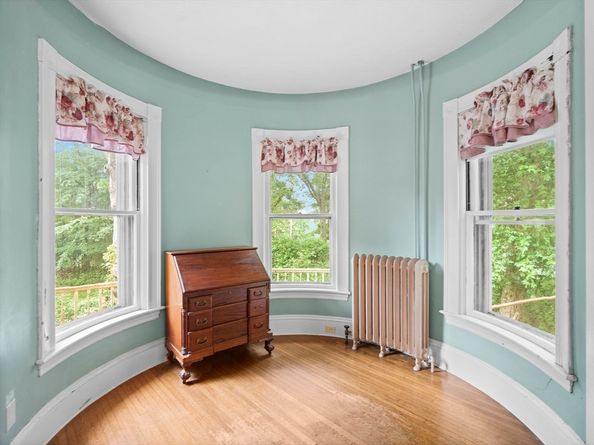 21 Main St, Newbury MA 01922