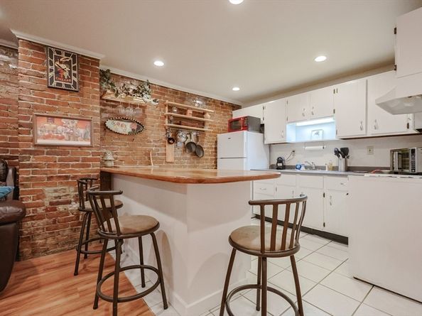 33 Inman St 1B, Cambridge MA 02139