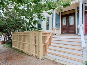 33 Inman St 1B, Cambridge MA 02139