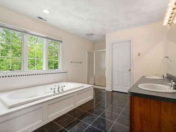 30 Sherwood Drive, North Andover MA 01845