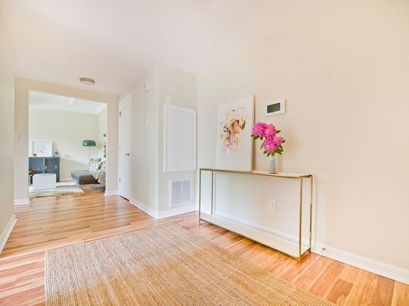 39-41 Bishop Joe L Smith Way 10, Boston MA 02121