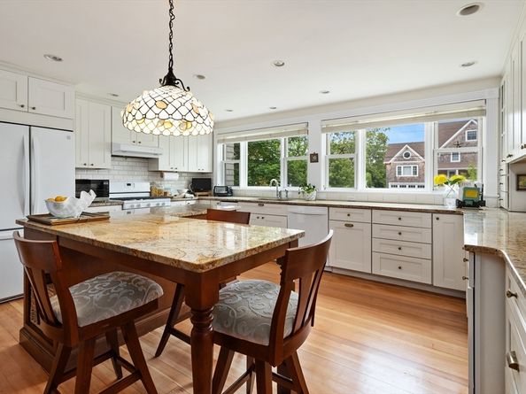 5 Allen Ave, Rockport MA 01966