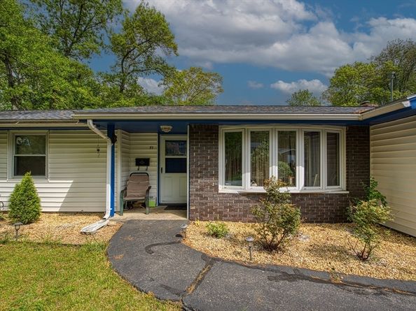 51 Darby Rd, Brockton MA 02302
