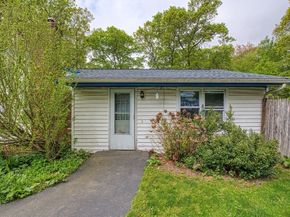 51 Darby Rd, Brockton MA 02302