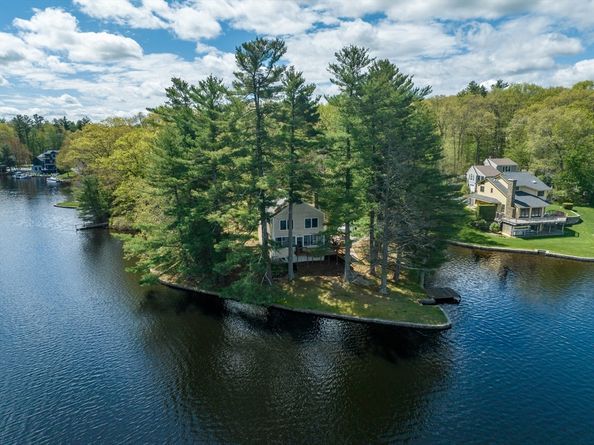 91 Clark Rd, Spencer MA 01562