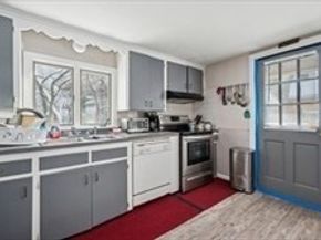 6 Arthur  Woods Ave, Burlington MA 01803
