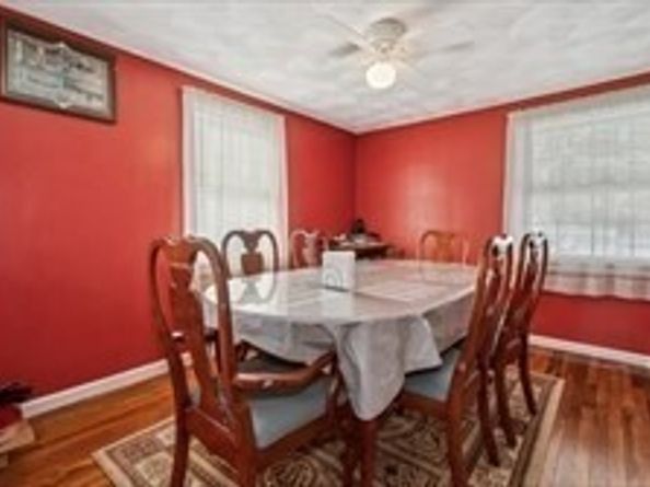 6 Arthur  Woods Ave, Burlington MA 01803