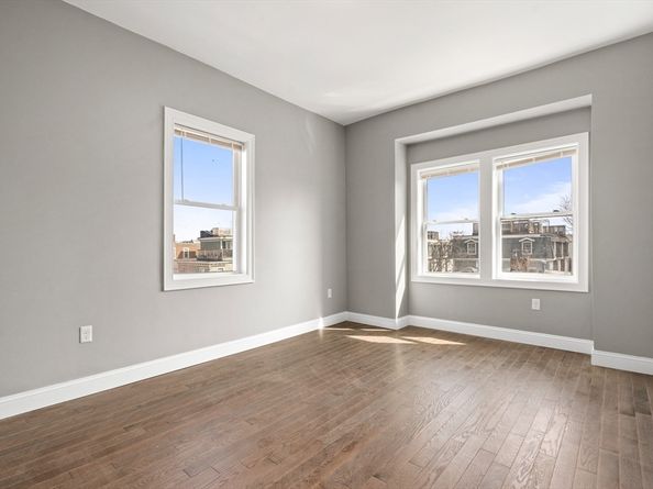 17-19 Spring Garden, Boston MA 02125