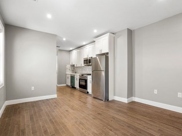 17-19 Spring Garden, Boston MA 02125