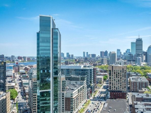 188 Brookline Ave PH29A, Boston MA 02215