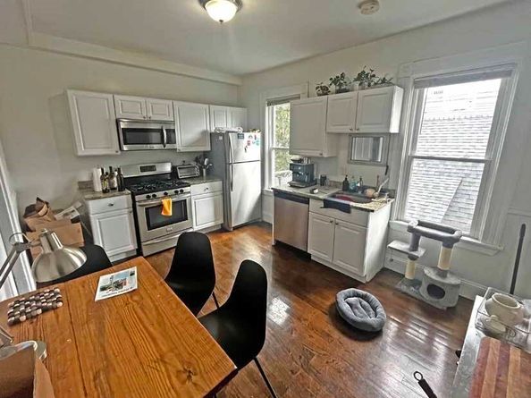 294-302 Windsor St, Cambridge MA 02139