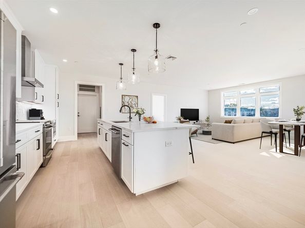 62 Foundry St 406, Wakefield MA 01880