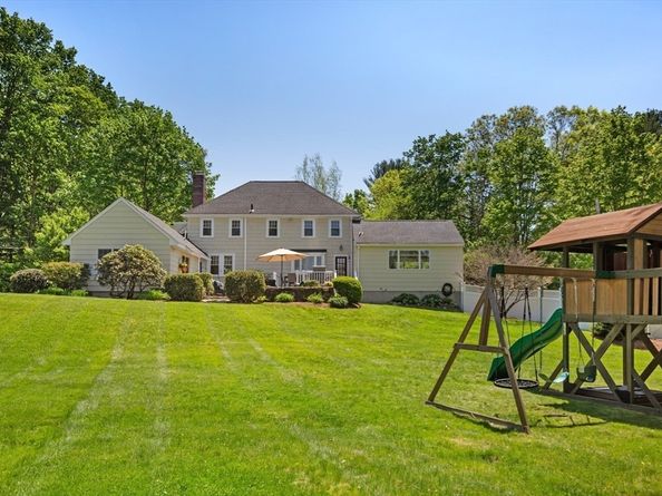 212 Hawthorne Lane, Concord MA 01742