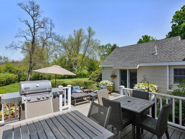 212 Hawthorne Lane, Concord MA 01742