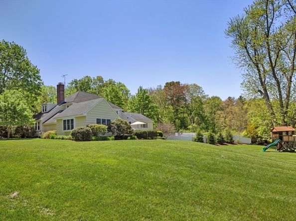 212 Hawthorne Lane, Concord MA 01742
