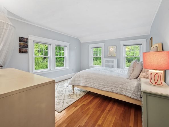 212 Hawthorne Lane, Concord MA 01742