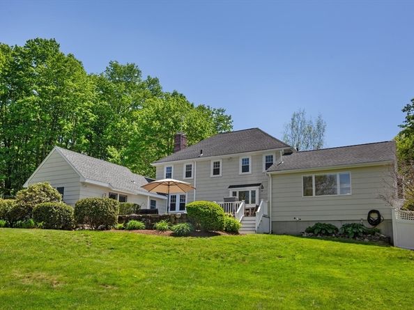 212 Hawthorne Lane, Concord MA 01742