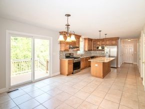 12 Kestrel Ln 7, Westford MA 01886