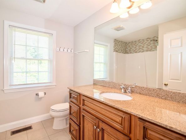 12 Kestrel Ln 7, Westford MA 01886