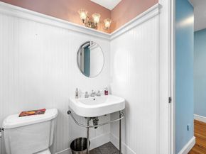 655 Central St, Holliston MA 01746