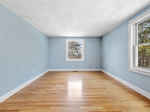 655 Central St, Holliston MA 01746