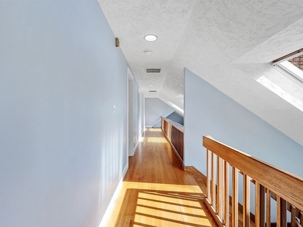655 Central St, Holliston MA 01746