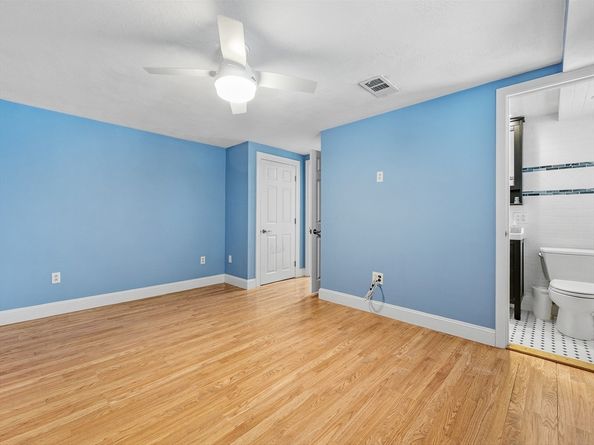 655 Central St, Holliston MA 01746