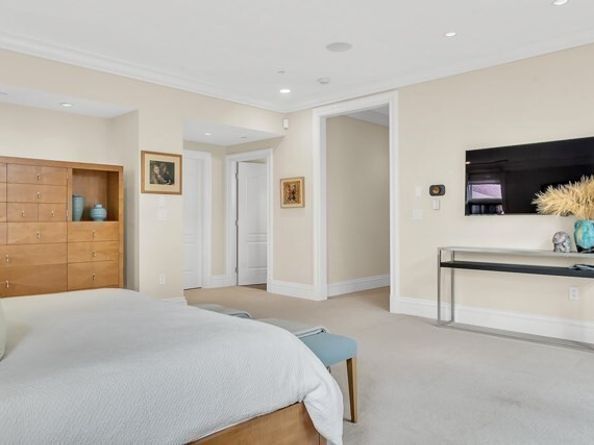 120 Seaver St C102, Brookline MA 02445