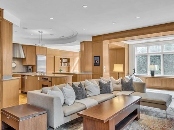 120 Seaver St C102, Brookline MA 02445