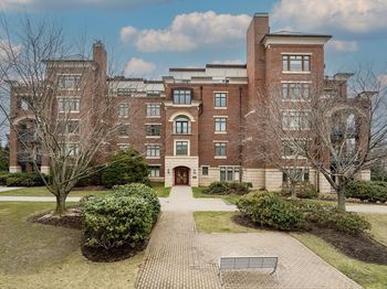 120 Seaver St