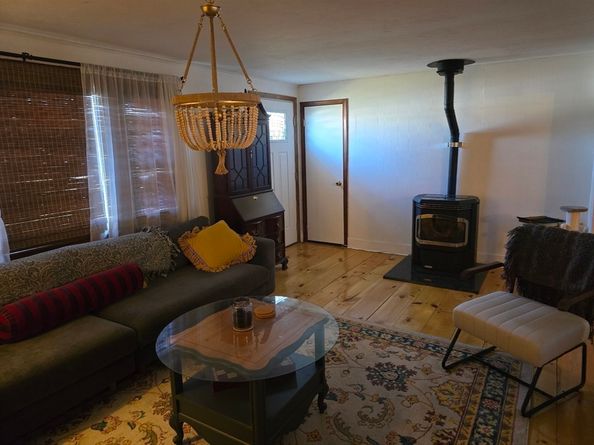 68 Lake Shore Dr, West Brookfield MA 01585