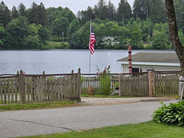 68 Lake Shore Dr, West Brookfield MA 01585