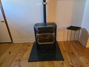 68 Lake Shore Dr, West Brookfield MA 01585