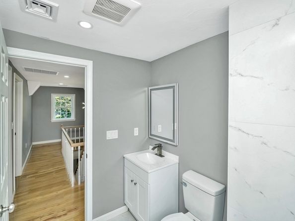 87 Summer St, Abington MA 02351