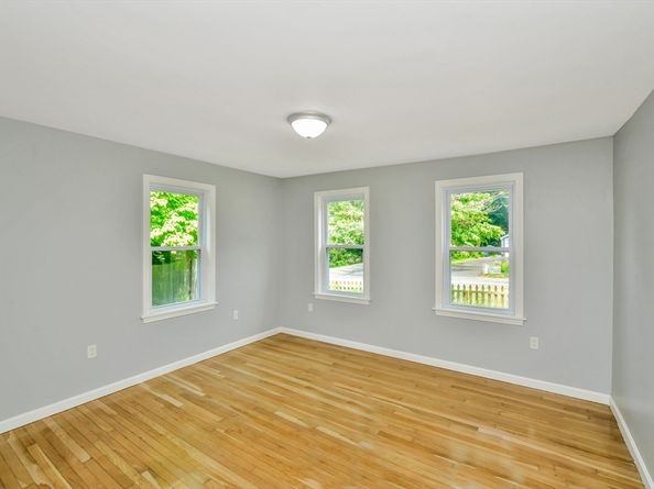 87 Summer St, Abington MA 02351