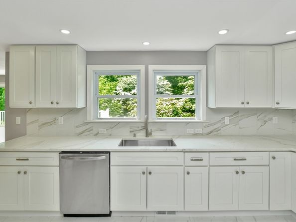 87 Summer St, Abington MA 02351