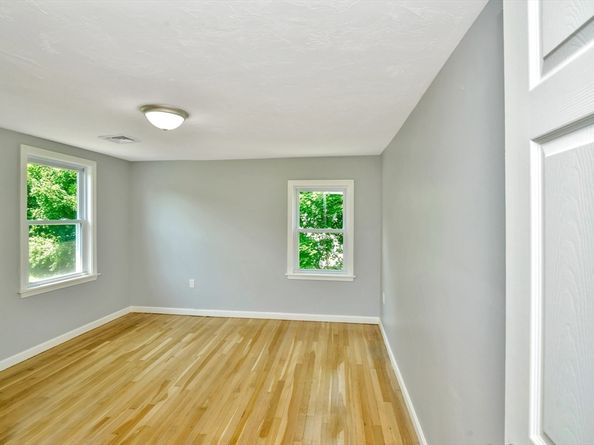 87 Summer St, Abington MA 02351